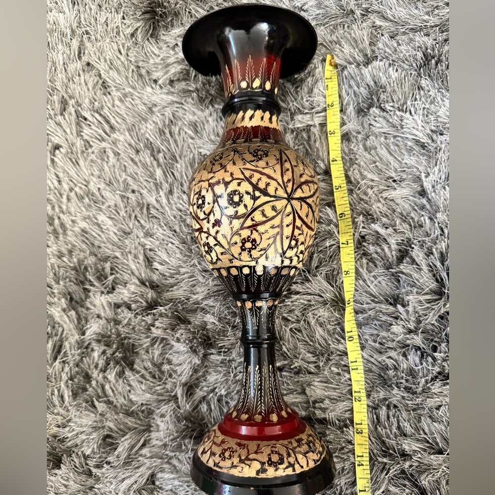 Vintage etched brass enameled vase - Picture 8 of 10